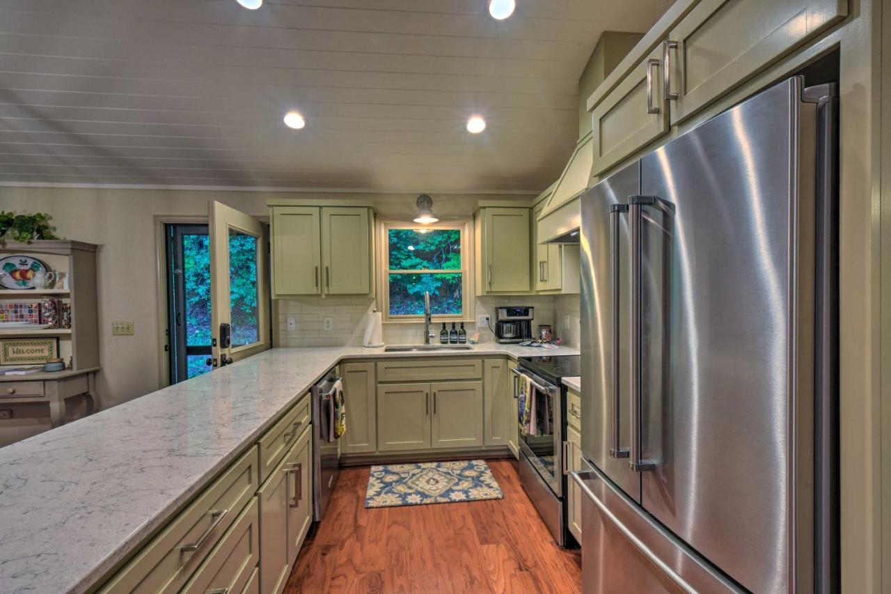Cozy Clayton Cabin With Deck And Mountain Views! Eksteriør bilde